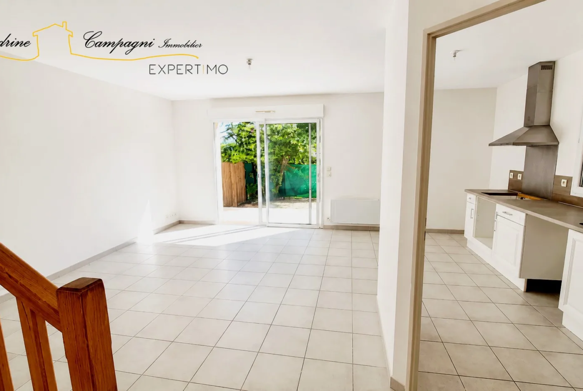 Villa T4 avec jardin et garage à Entraigues-sur-la-Sorgue, proche commodités 