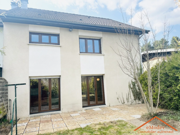 Vente maison à Remiremont de 113 m² avec terrasse, garage et jardin