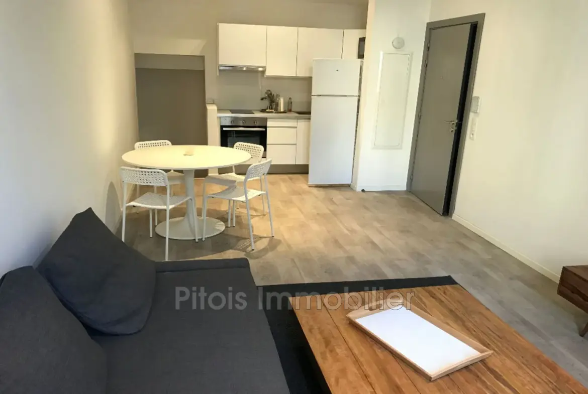 Appartement T2 en souplex à Vallauris – Près de toutes commodités, idéal pour investissement ou résidence principale 