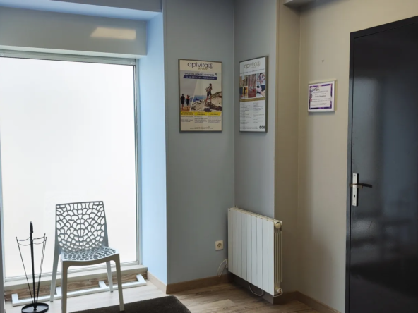 Investissement immobilier professionnel à Sainte-Foy-l'Argentière avec local loué