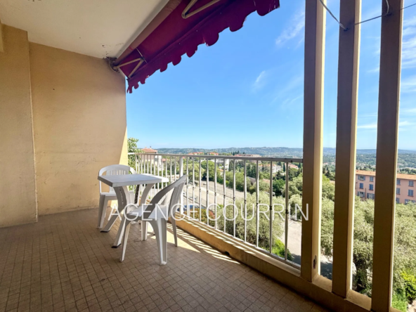A vendre appartement 2 pièces avec terrasse et parking à Grasse