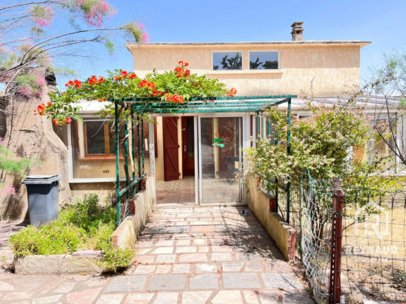 Villa à vendre de 200 m² avec vue dégagée à Cabrières près de Clermont l'Hérault