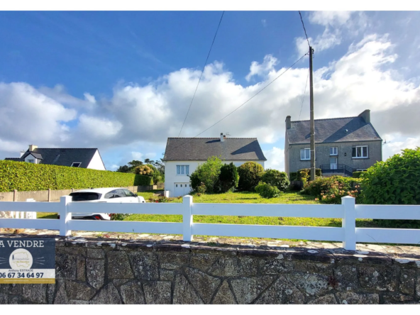 Maison avec vue mer à Plogoff - Finistère Sud, 3 chambres, garage et potentiel d'aménagement