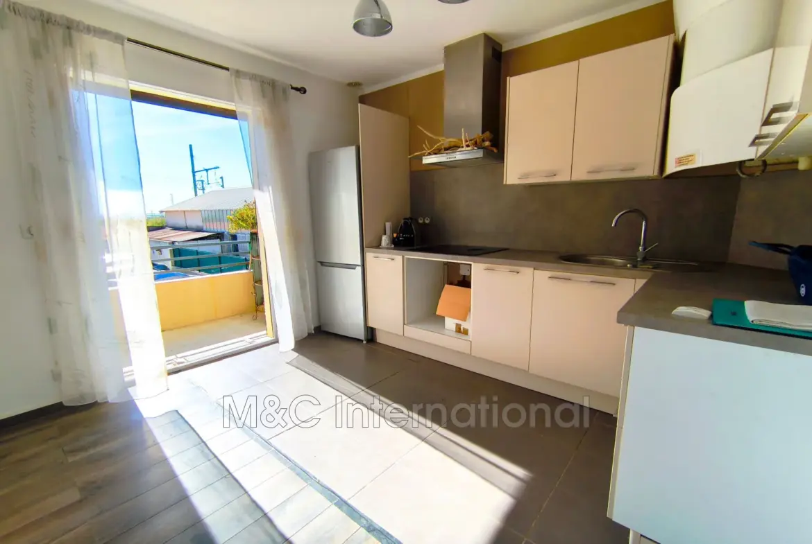 Appartement 3 pièces avec terrasse et vue mer à Antibes - Val Claret 