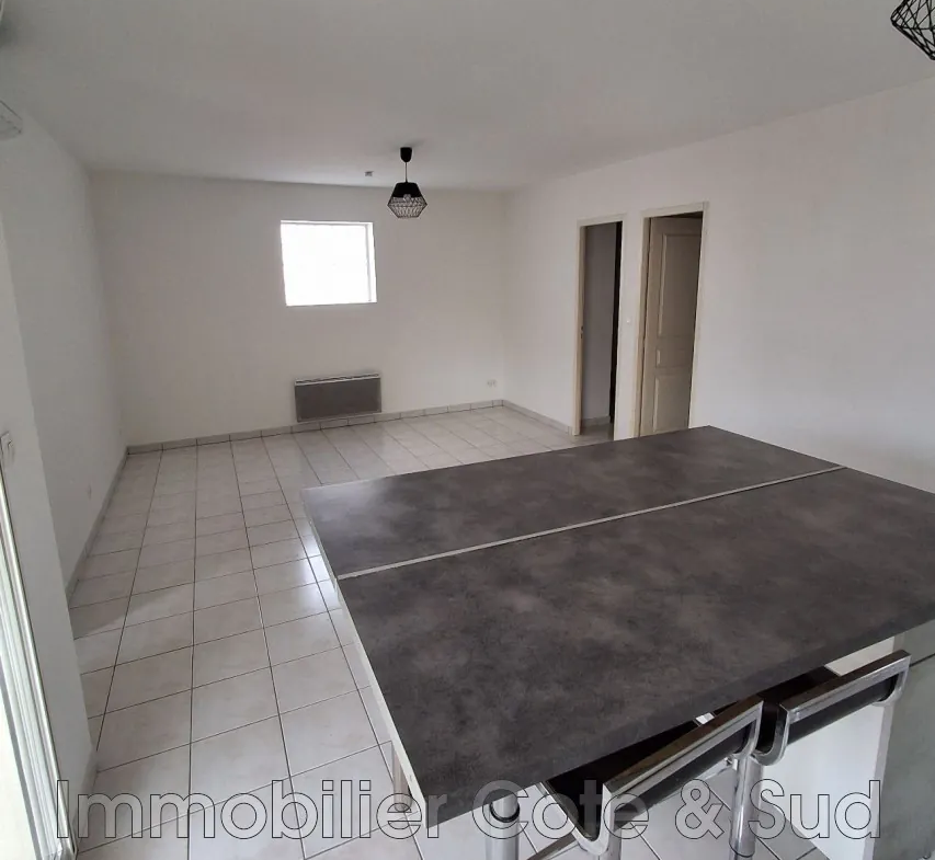 Maison de plain-pied avec panneaux solaires à Croix Chapeau – 80 m² 