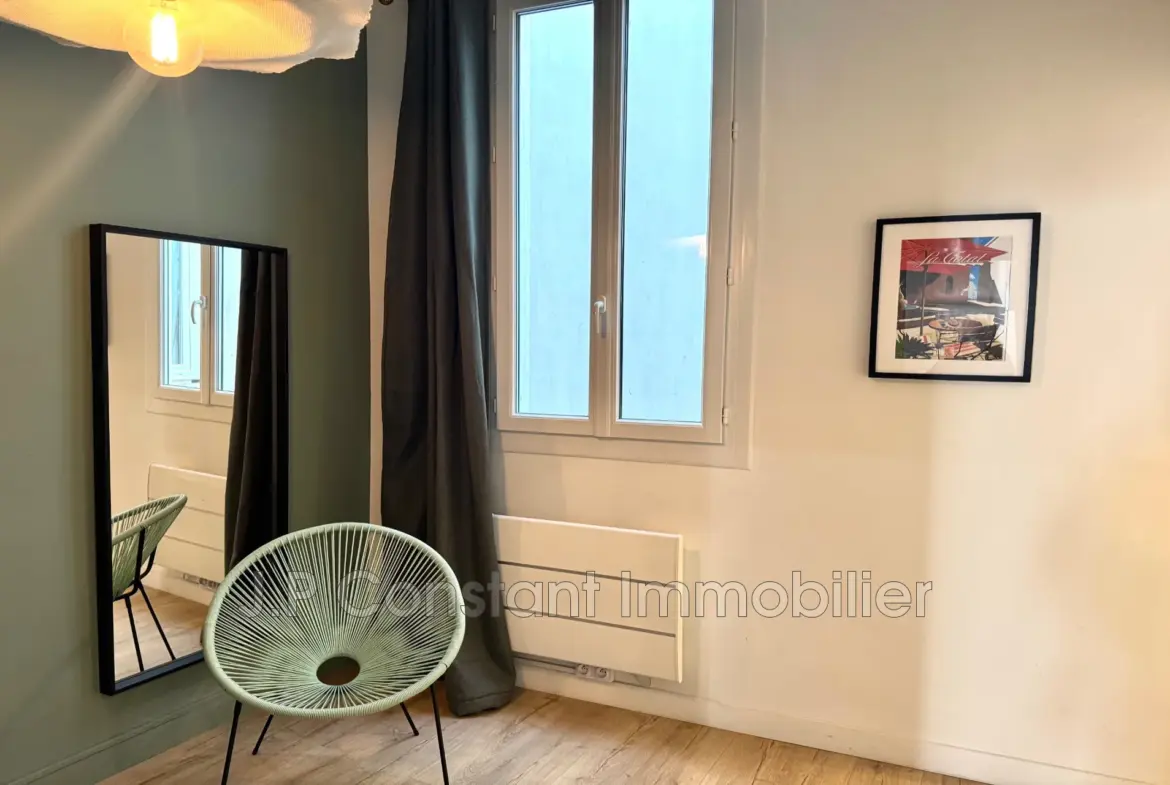 Bel appartement T2 rénové au centre historique de La Ciotat avec grande pièce de vie 