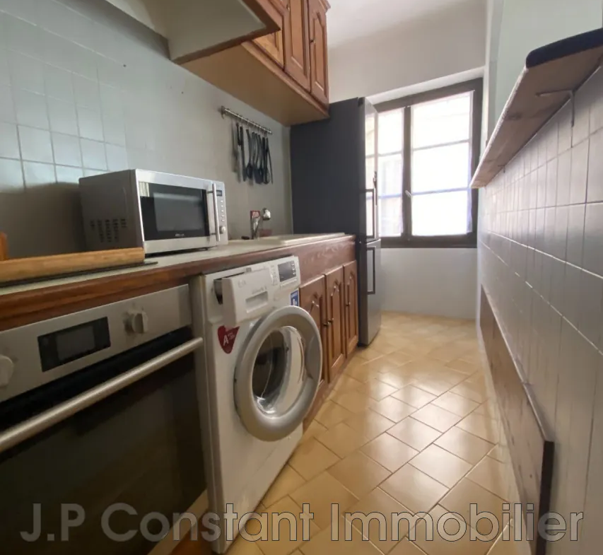 Appartement T2 à vendre à Ceyreste 13, au cœur du village avec 43 m² 
