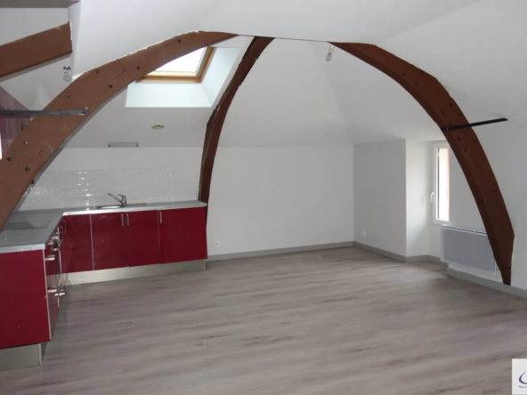 Vente Appartement 3 pièces à Saint Affrique - 74 m² lumineux en dernier étage