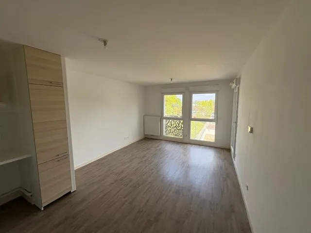 Appartement T2 de 43,50 m² avec balcon et parking à Bruges 