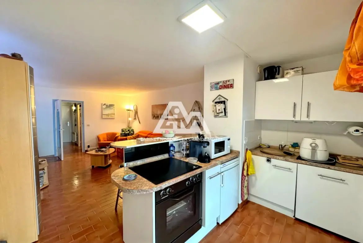 Appartement T1 avec loggia à La Grande-Motte - Vue verdure et proximité plage 