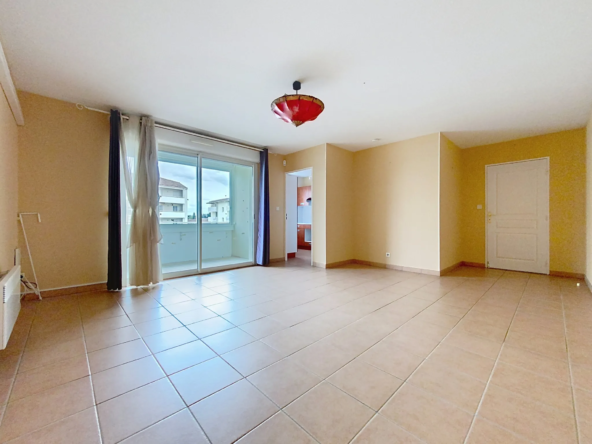 Appartement T3 avec véranda à Dax – Résidence sécurisée avec ascenseur
