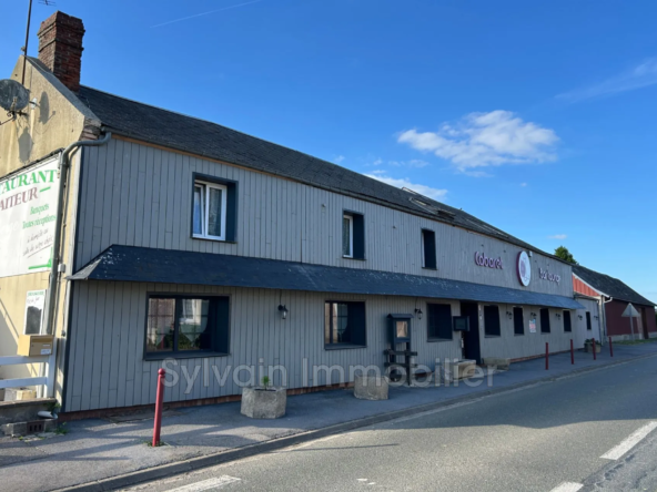 Investissement immobilier à Caulìères avec local commercial et appartements - Terrain de 1320 m²
