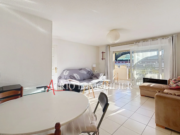 Charmant appartement 2 pièces avec terrasse et parking à Cagnes-sur-Mer