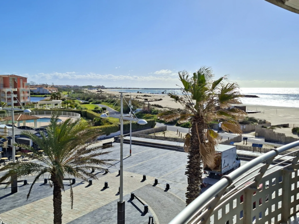 Appartement en front de mer à Rochelongue, Cap d’Agde - 42 m² rénové avec loggia et parking