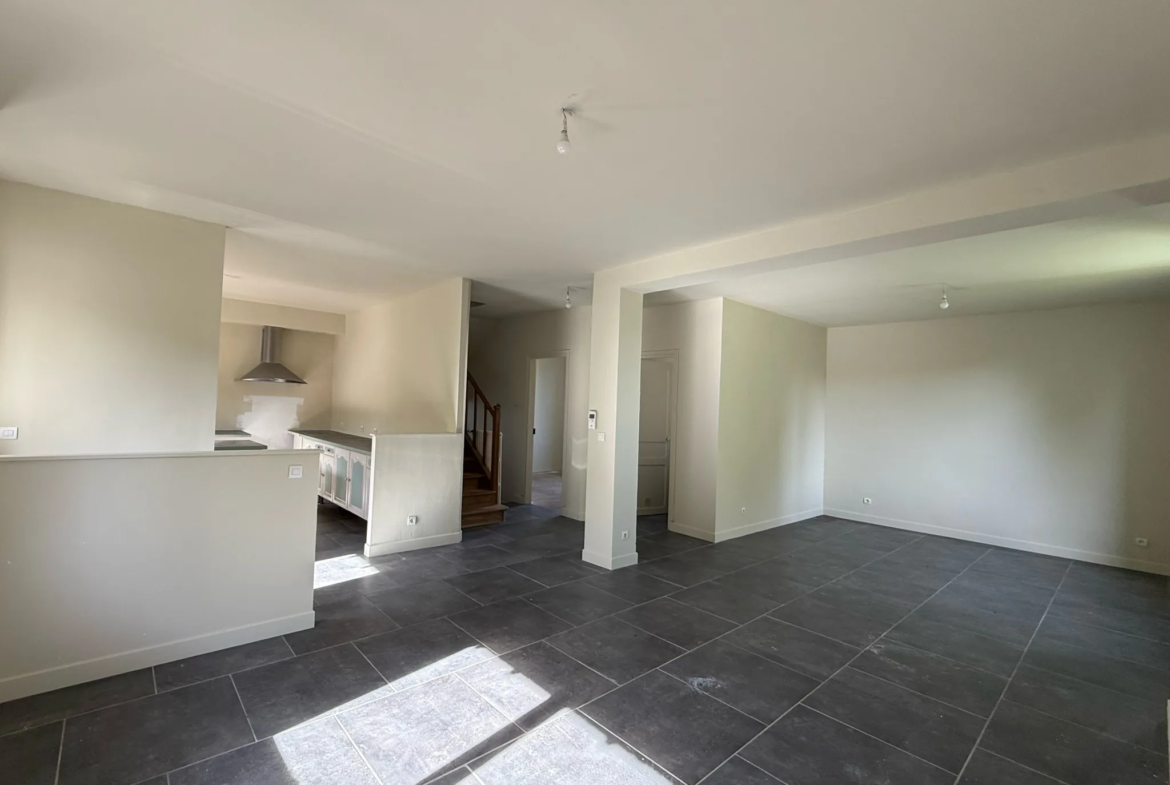 Maison à Rebais avec grand potentiel de rénovation et 4 chambres 