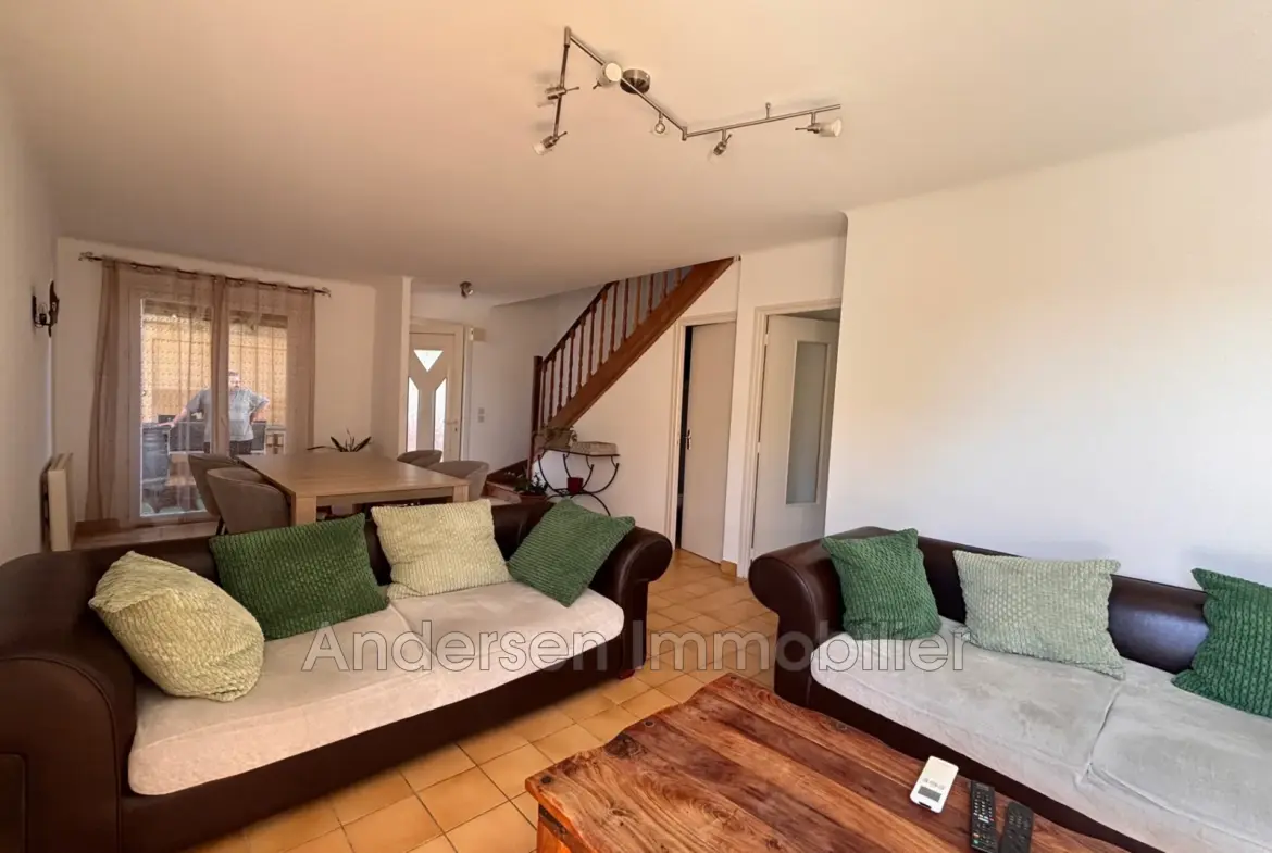 Villa en vente à Palau del Vidre avec piscine et jardin arboré 