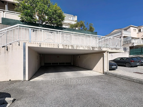 Garage sécurisé à Nice Saint Pierre de Féric - 12 m²