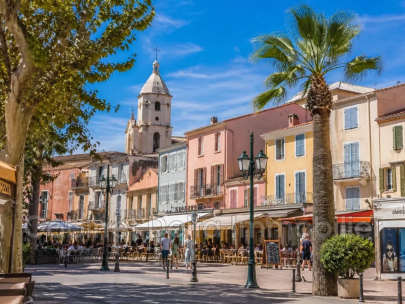 Boutique de prêt-à-porter à vendre au cœur de Sanary-sur-Mer