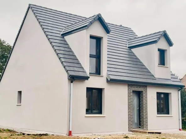 Maison neuve de 119m² avec 4 chambres à Querrieu - Confort et environnement calme