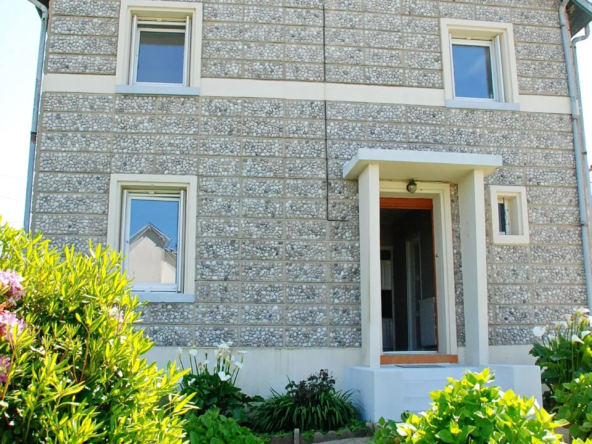 Pavillon mitoyen à Fécamp avec jardin, garage et 3 chambres