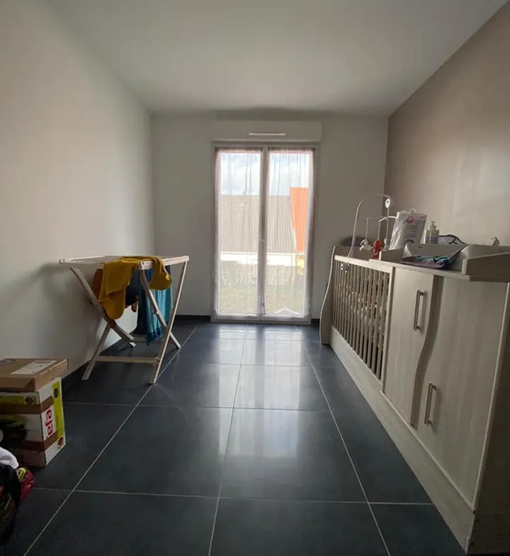 Maison neuve à Naours de 74 m² avec 2 chambres et garage - Confort et économies d'énergie 