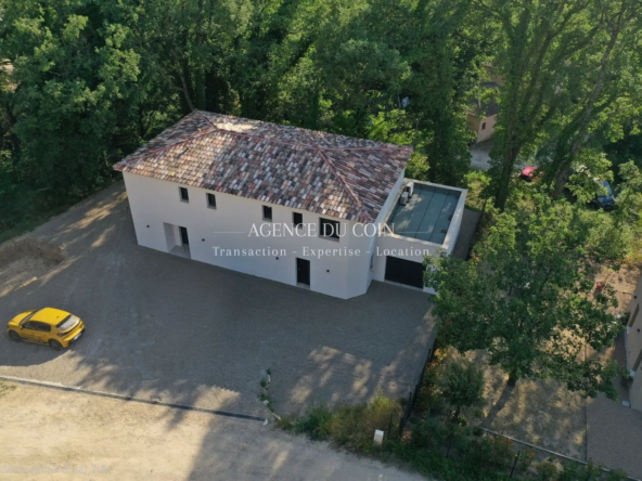 Maison à vendre à Salernes avec jardin proche de la Côte d'Azur