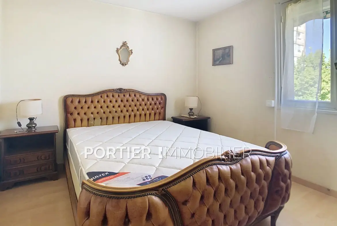 A vendre appartement 3 pièces à Antibes dans le quartier des Combes 