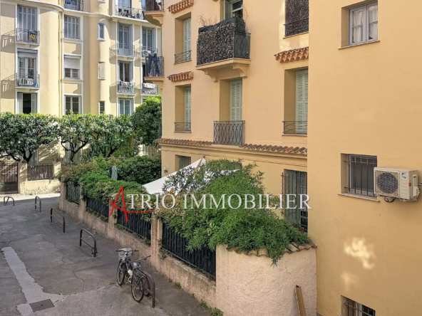 Studio à vendre à Nice, centre-ville, calme et lumineux, parfait pour investissement ou premier achat