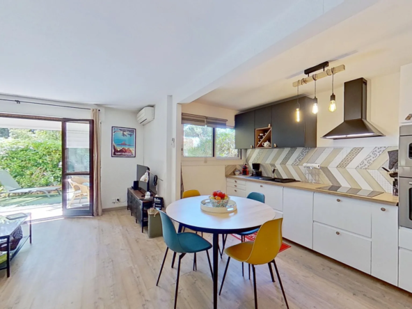 Appartement 2 pièces à Fréjus avec jardin, parking et cave à proximité de la base nature