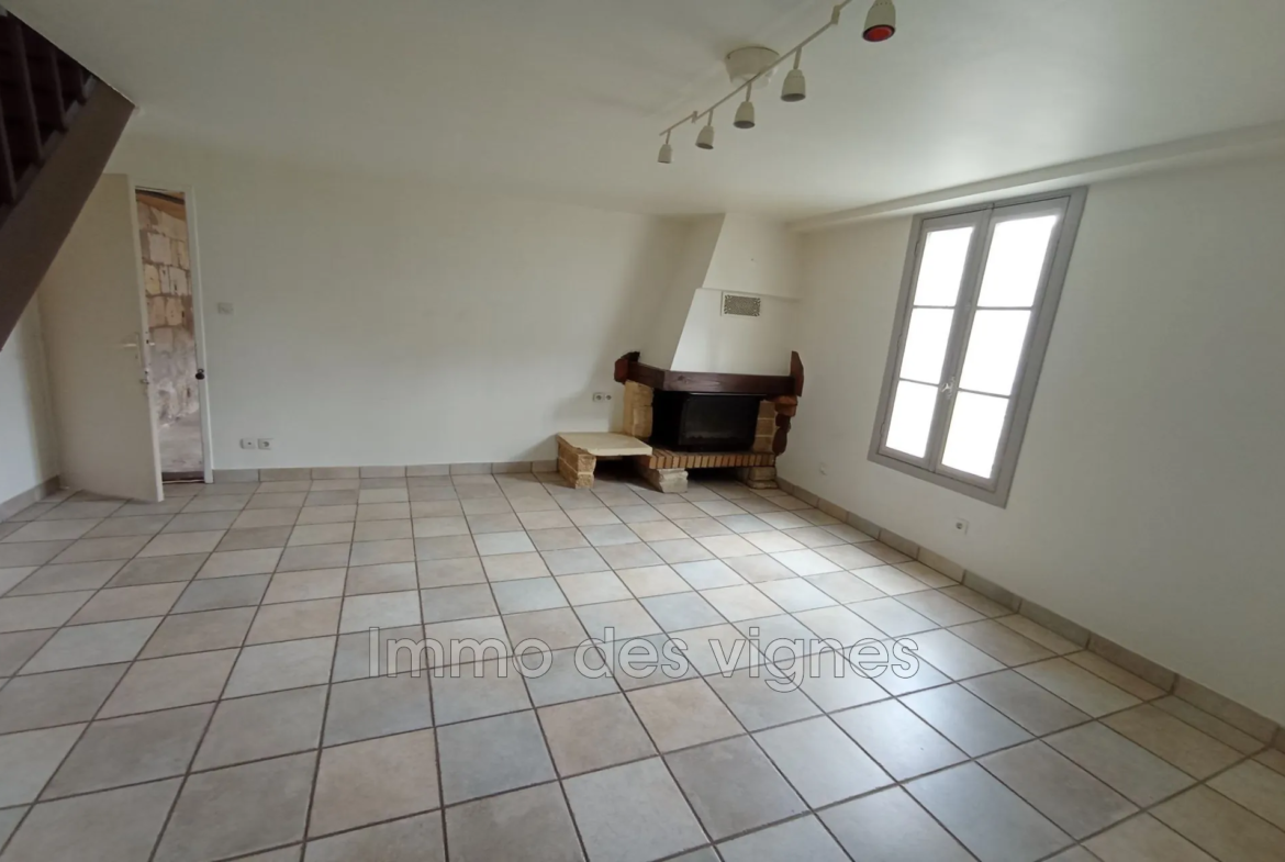 À vendre maison en pierre à Ambès avec jardin et garage 