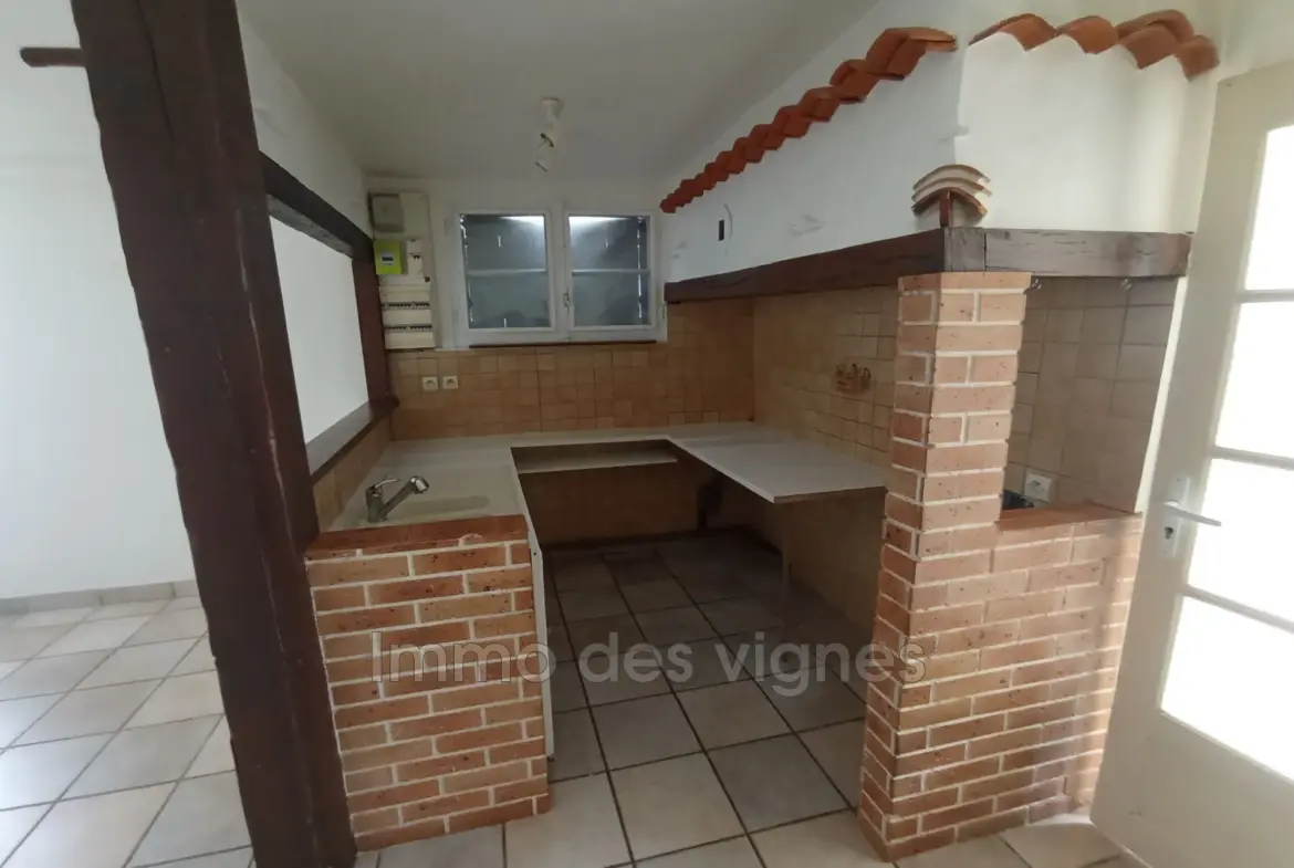 À vendre maison en pierre à Ambès avec jardin et garage 