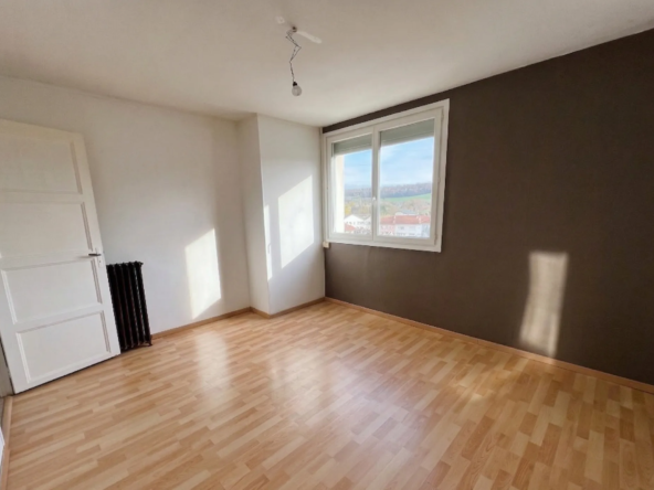 Appartement 3 pièces de 55 m2 à Montcy-Saint-Pierre à Charleville-Mézières