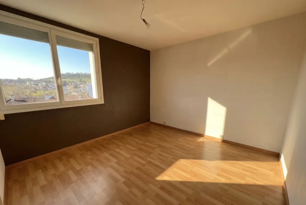 Appartement 3 pièces de 55 m2 à Montcy-Saint-Pierre à Charleville-Mézières 