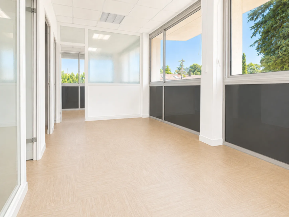 Local professionnel lumineux de 46 m² à Montpellier, idéal pour bureaux ou activité libérale