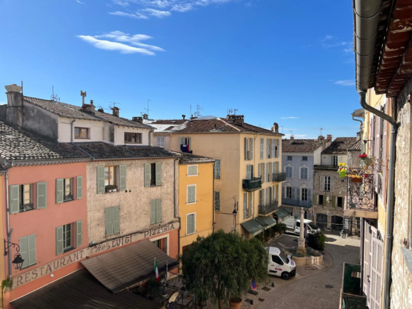 Appartement de 2 pièces à Vence avec mezzanine et terrasse au dernier étage