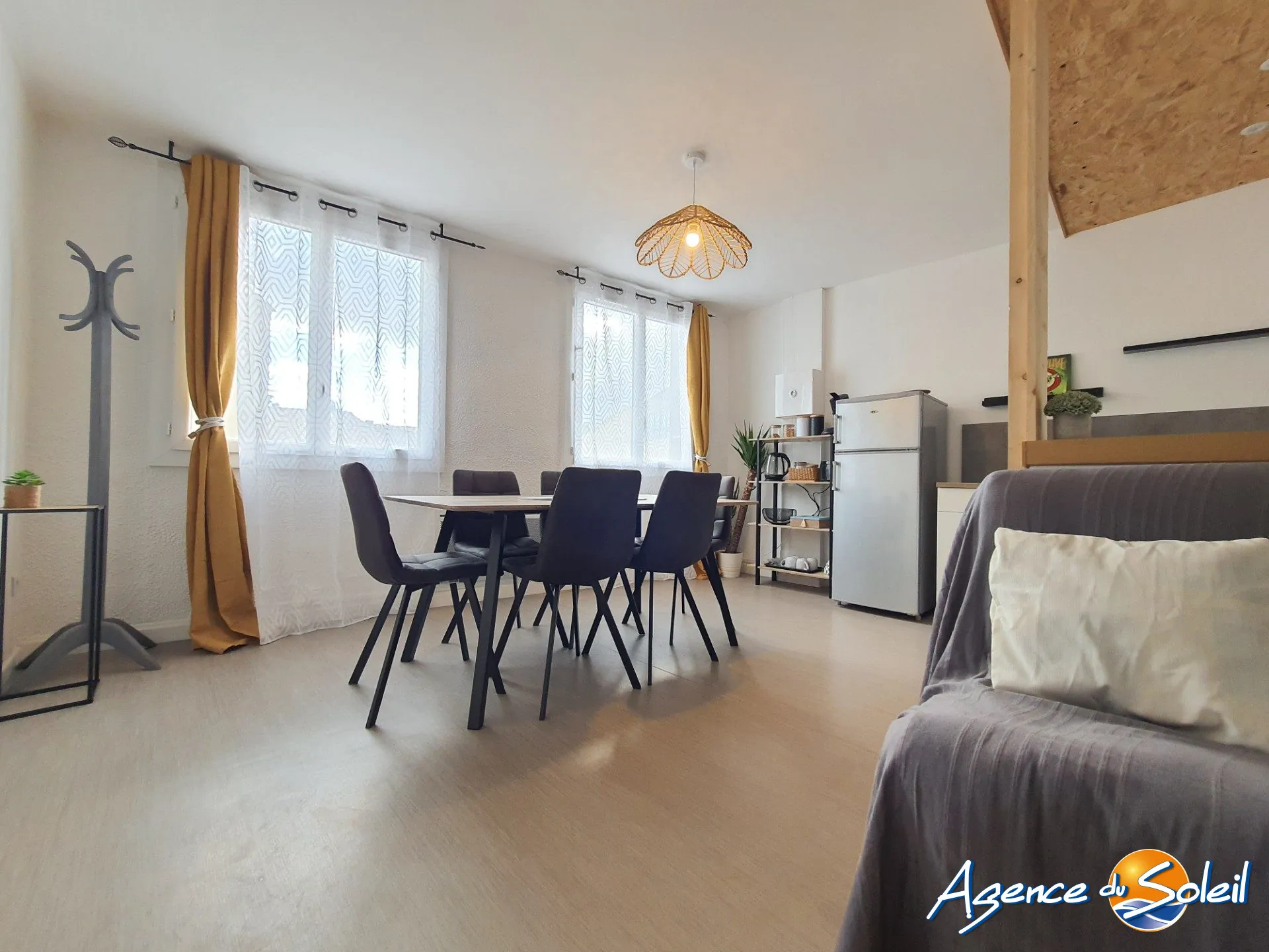 Appartement T3 rénové au cœur de Gruissan, proche commodités 