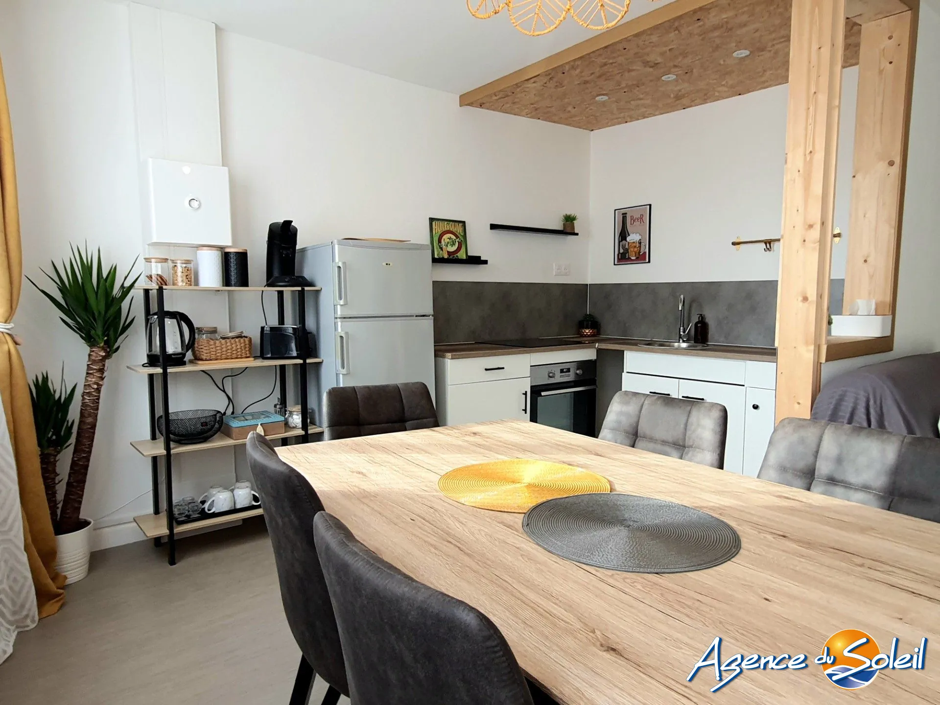 Appartement T3 rénové au cœur de Gruissan, proche commodités 