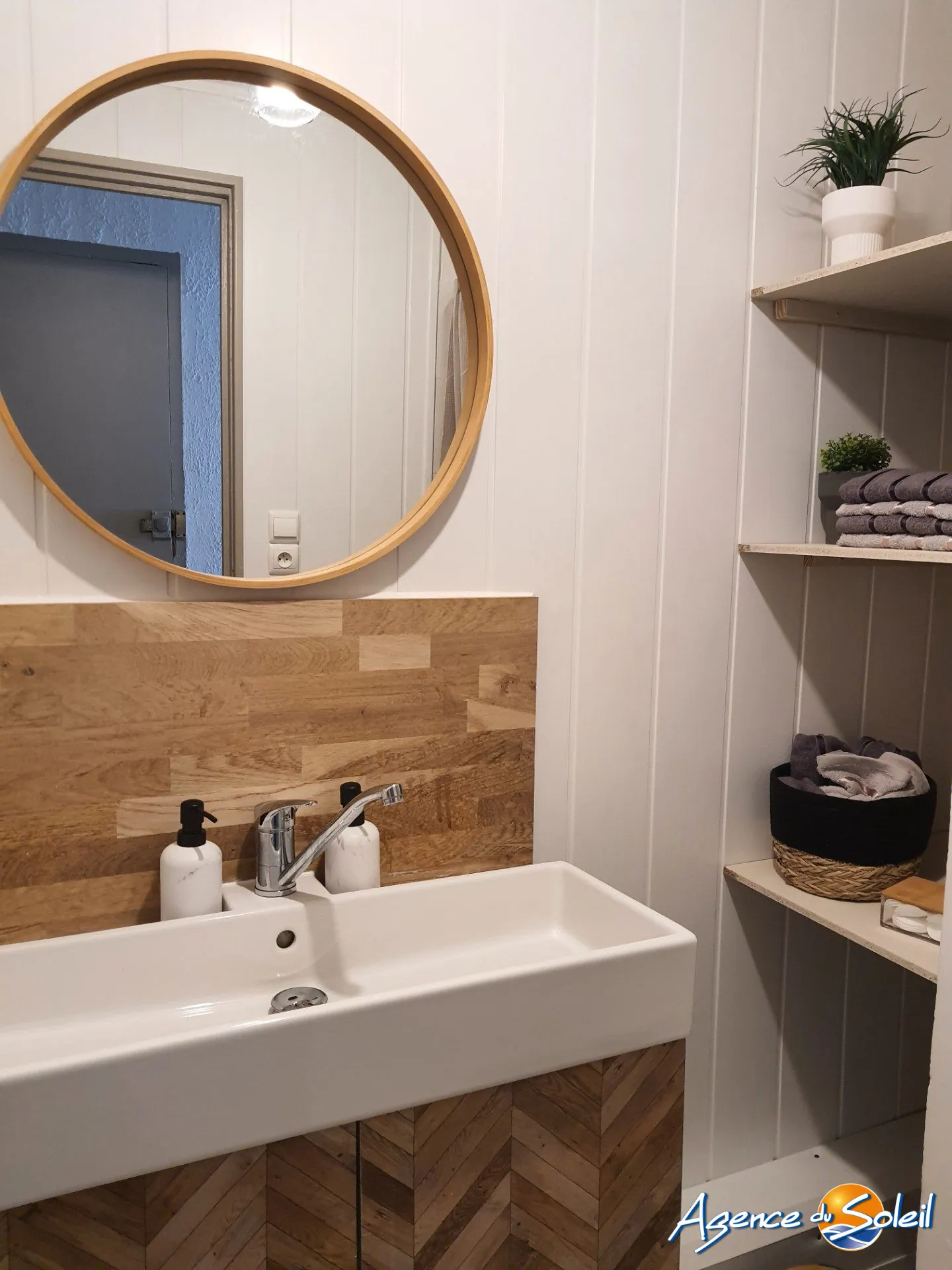 Appartement T3 rénové au cœur de Gruissan, proche commodités 