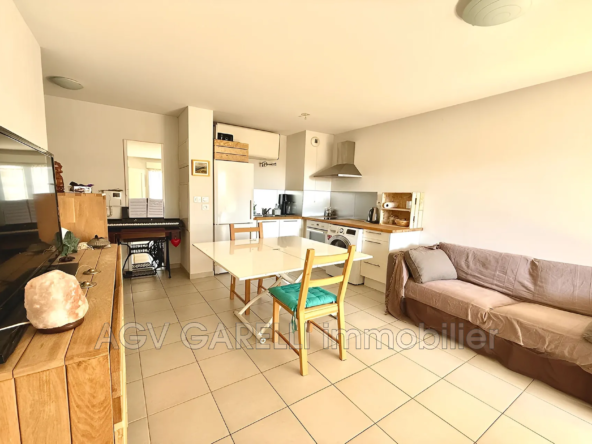 Appartement T2 récent avec terrasse et garage à Toulon Est