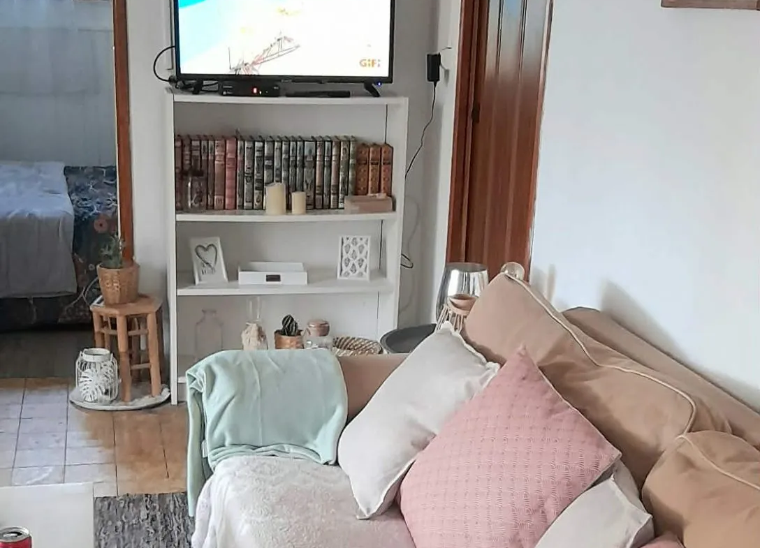 Chalet de loisir à vendre à Lecluse avec terrasse et accès à l’eau 