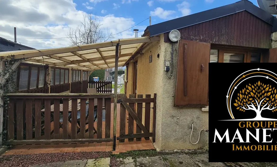 Chalet de loisir à vendre à Lecluse avec terrasse et accès à l’eau 