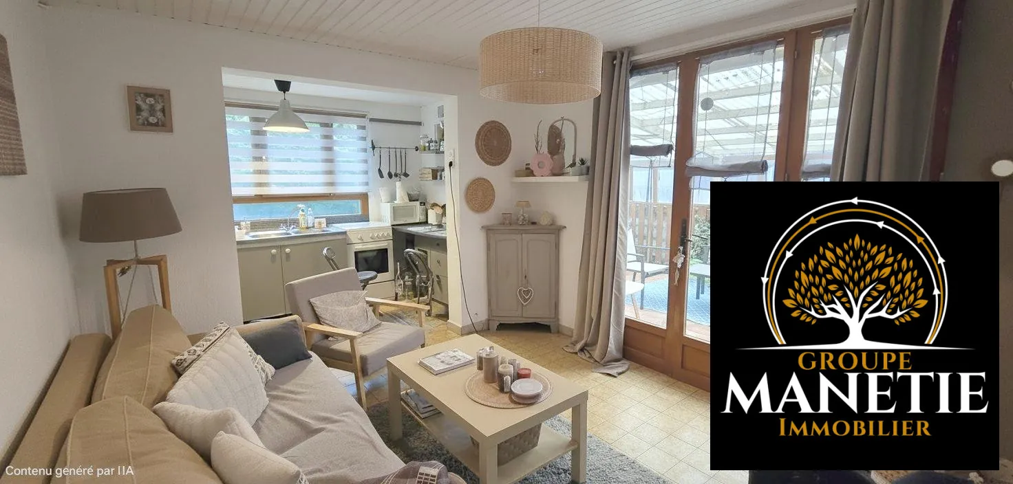 Chalet de loisir à vendre à Lecluse avec terrasse et accès à l’eau 