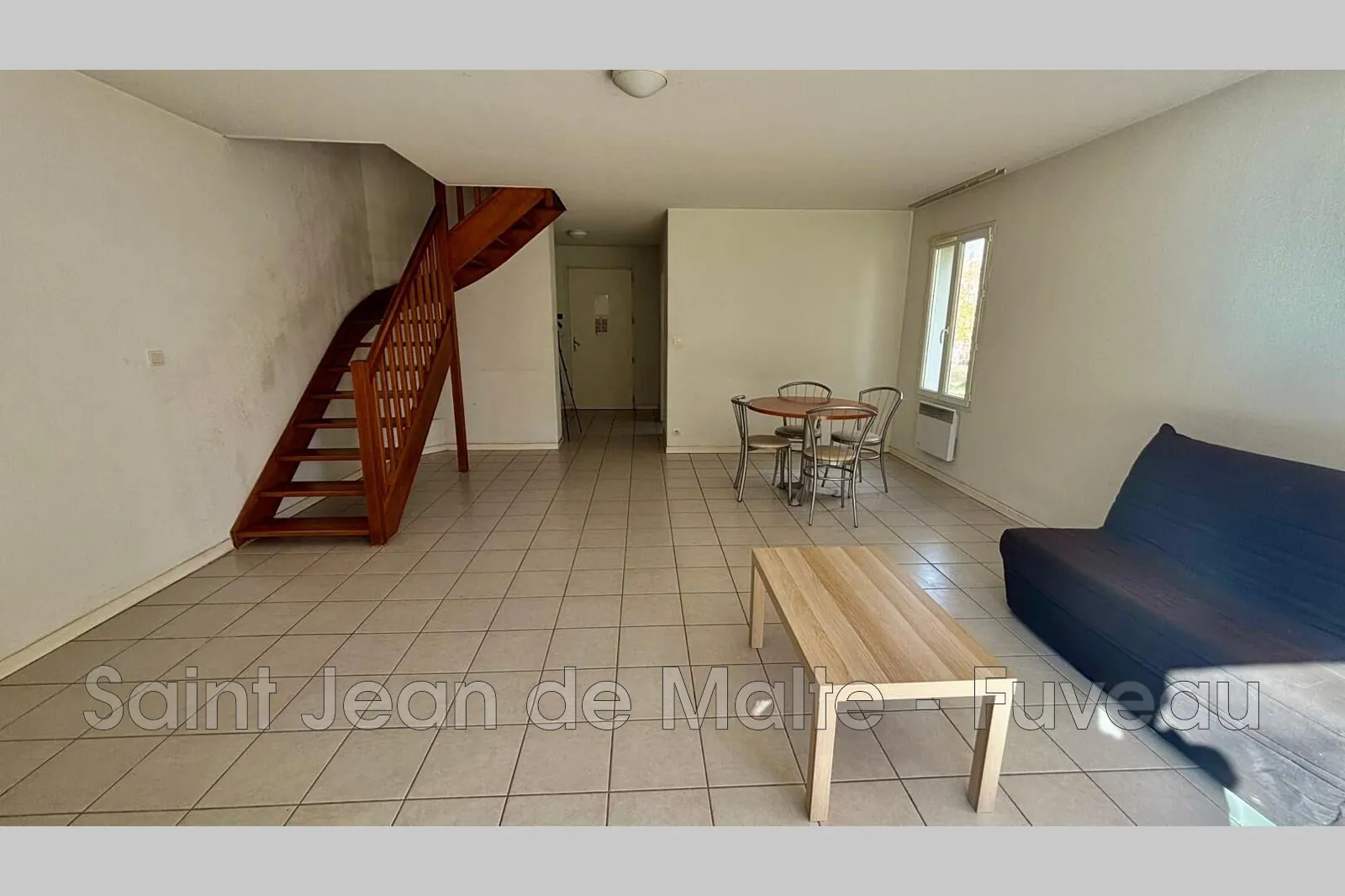 À vendre maison T4 de 87 m² à Fuveau avec piscine et terrasse 