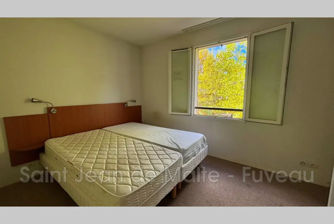 À vendre maison T4 de 87 m² à Fuveau avec piscine et terrasse 