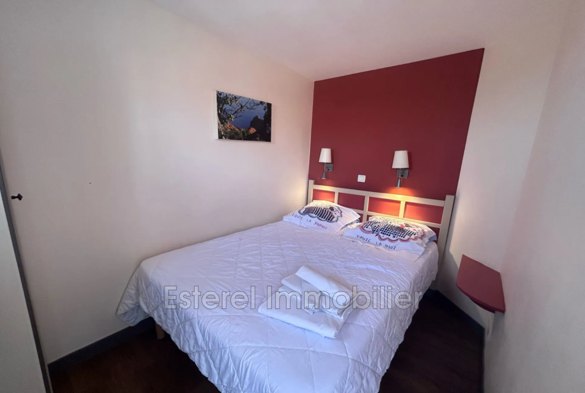 Appartement 2 pièces avec terrasse et parking à Cap Esterel, Agay 