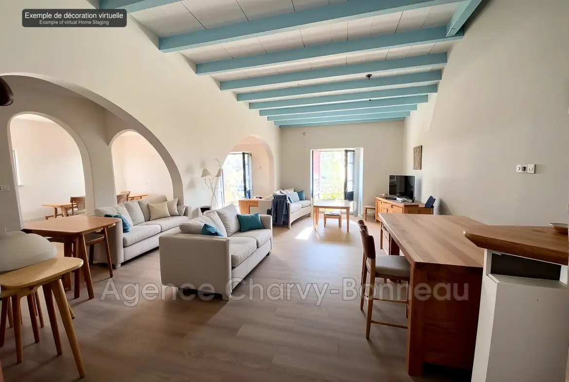 Ensemble immobilier à rénover au Port - Montagne, potentiel exceptionnel 