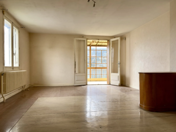 Appartement T4 avec terrasse, jardin et parking à Tain-l’Hermitage