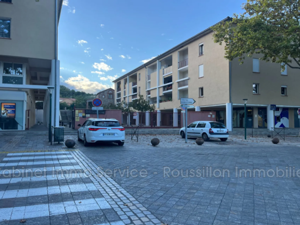 Achat local commercial de 127,60 m² à Céret dans la résidence des Tins