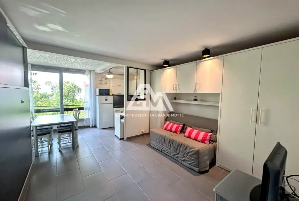 Studio de 26 m² à vendre au centre-ville de La Grande-Motte avec loggia 