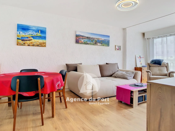 Appartement T2 à Saint-Cyprien avec terrasse, parking et sécurité